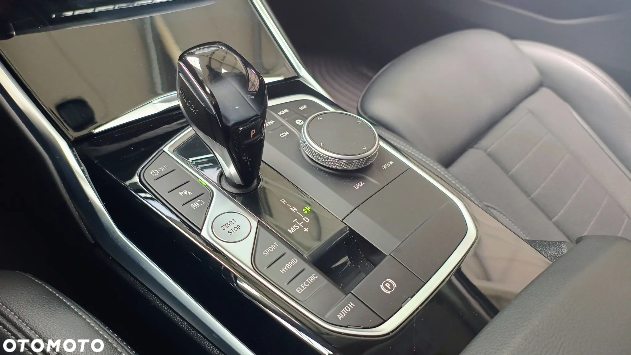 BMW Seria 3 330e Sport Line - 10