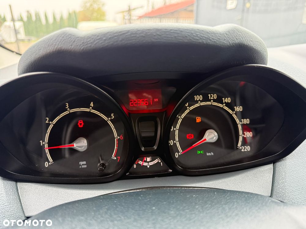 Ford Fiesta 1.25 Viva - 13