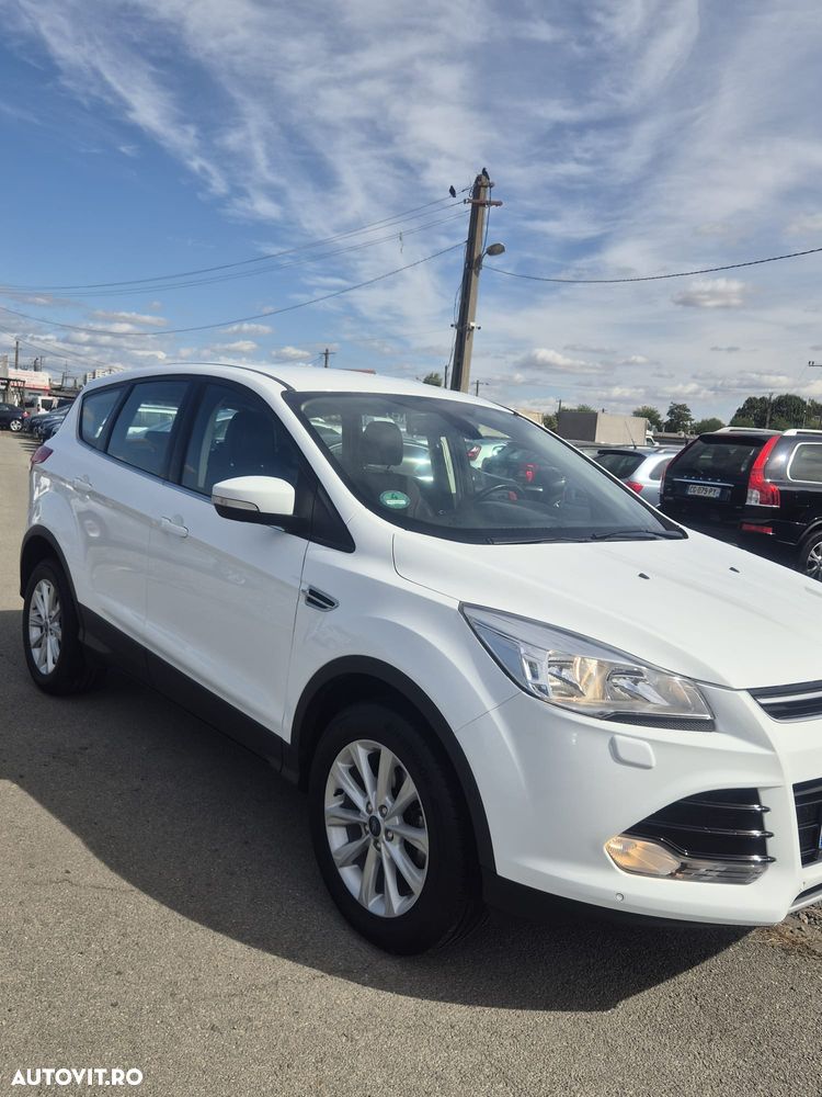 Ford Kuga - 2