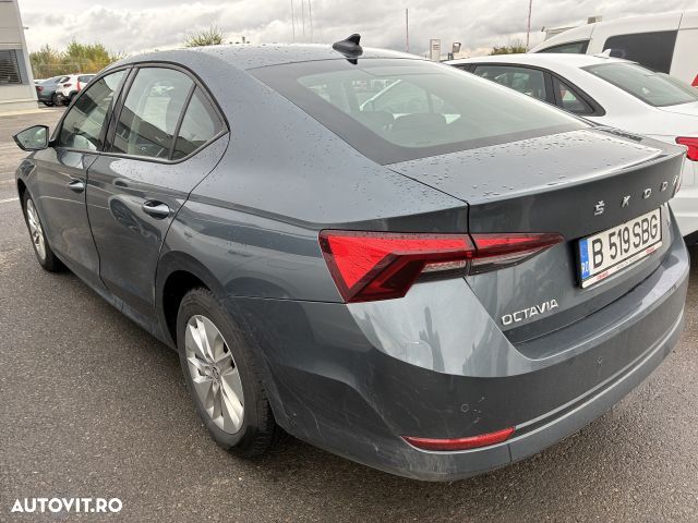 Skoda Octavia - 4