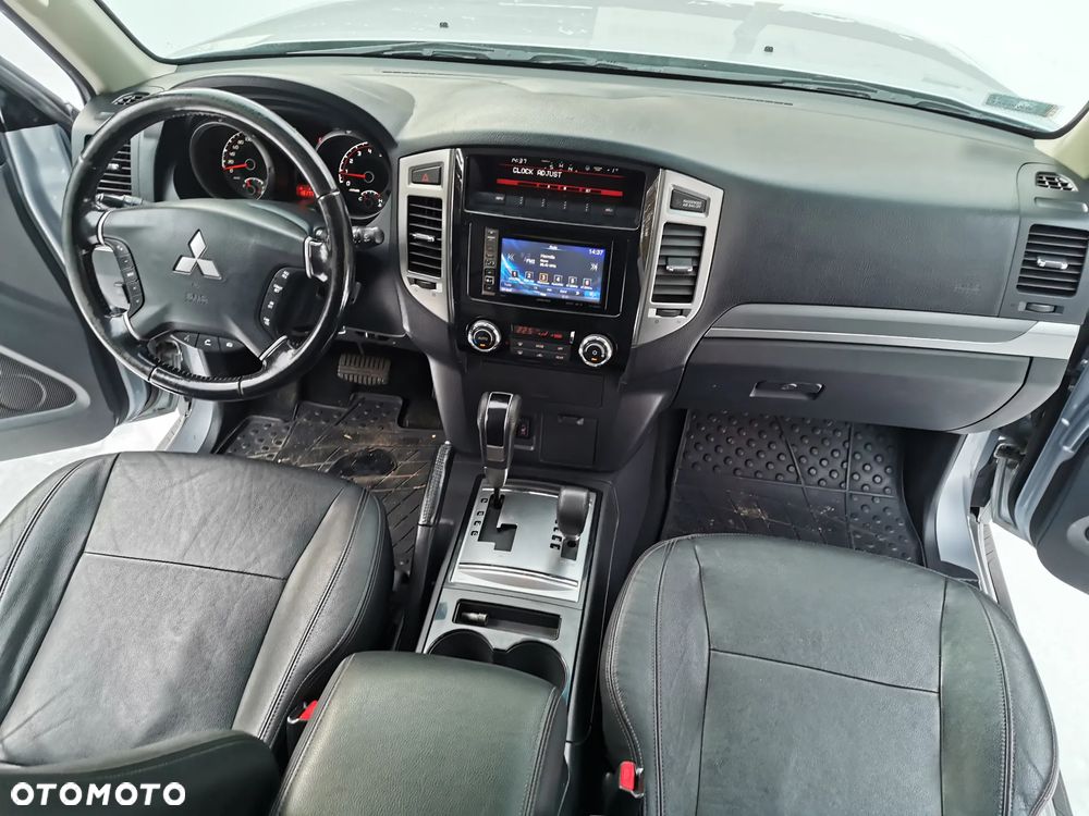 Mitsubishi Pajero 3.2 DID Instyle EU6 - 14