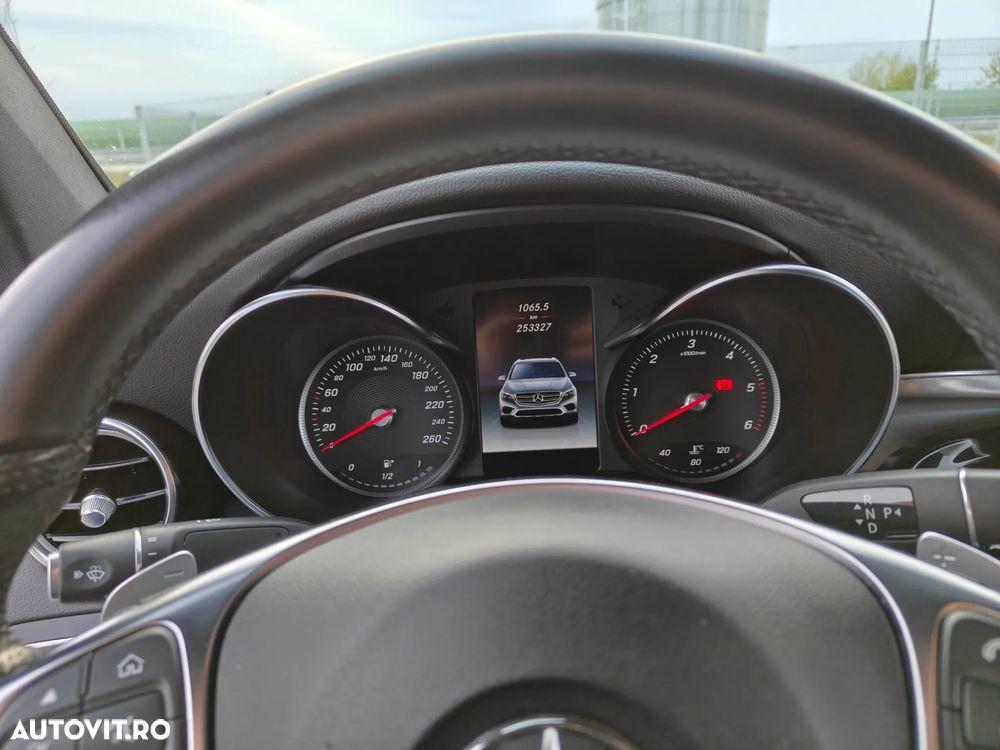 Mercedes-Benz GLC 350 d 4MATIC 9G-TRONIC AMG Line - 20