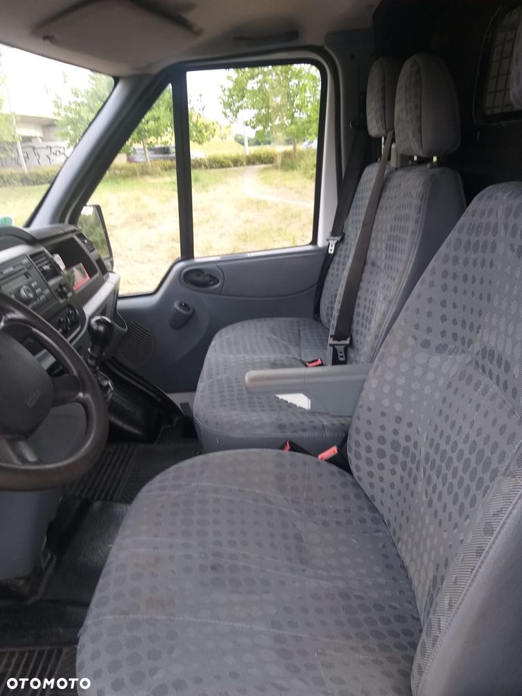 Ford Transit - 8