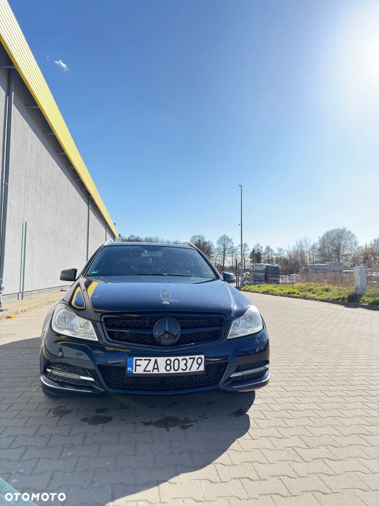 Mercedes-Benz Klasa C 350 CDI DPF (BlueEFFICIENCY) 7G-TRONIC Elegance - 1
