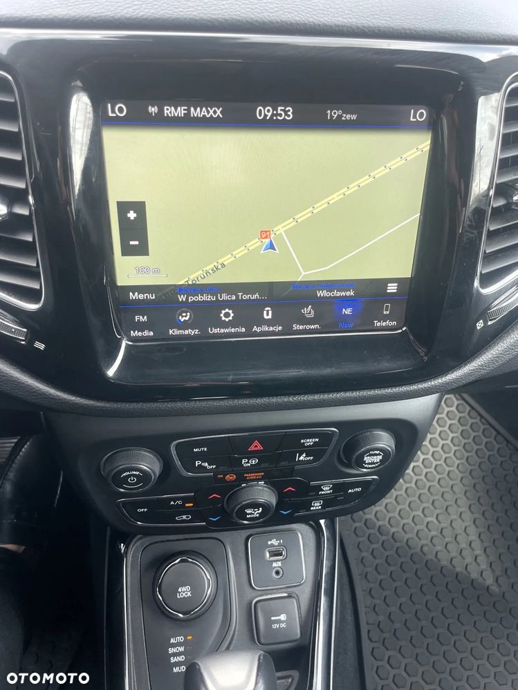 Jeep Compass - 13