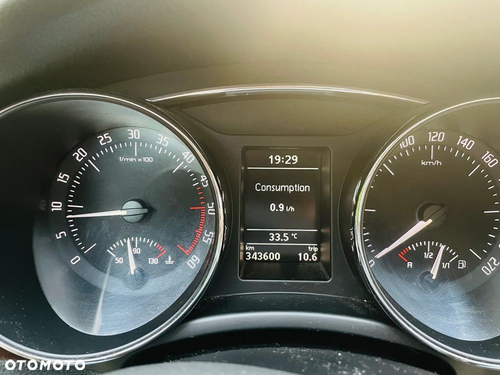 Skoda Superb 2.0 TDI Ambition - 7