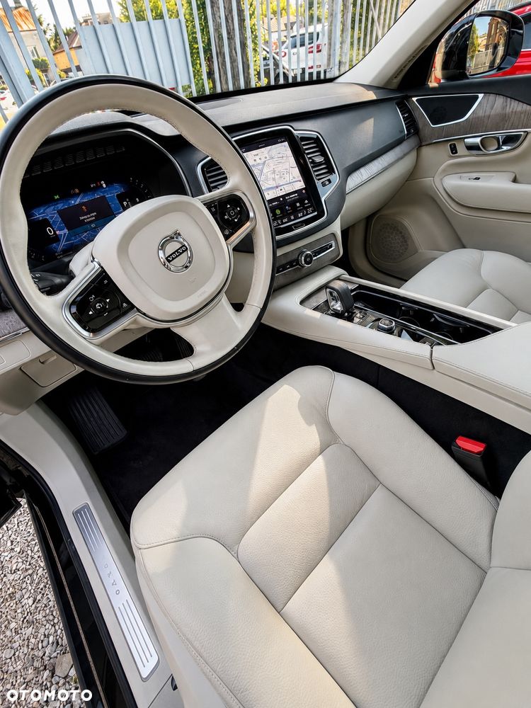 Volvo XC 90 B5 B AWD Plus Bright - 17