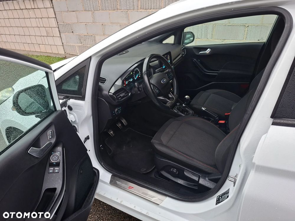 Ford Fiesta 1.0 EcoBoost S&S ST-LINE X - 11