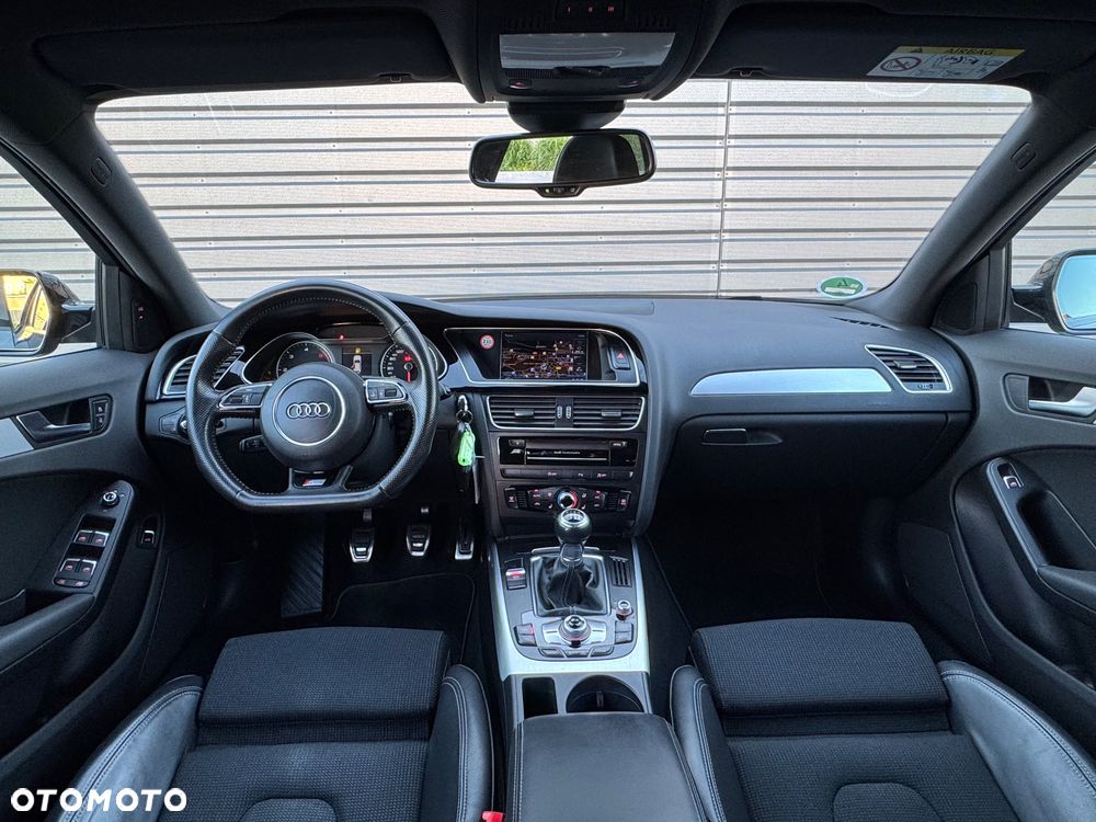 Audi A4 Avant 2.0 TDI DPF S line Sportpaket - 6