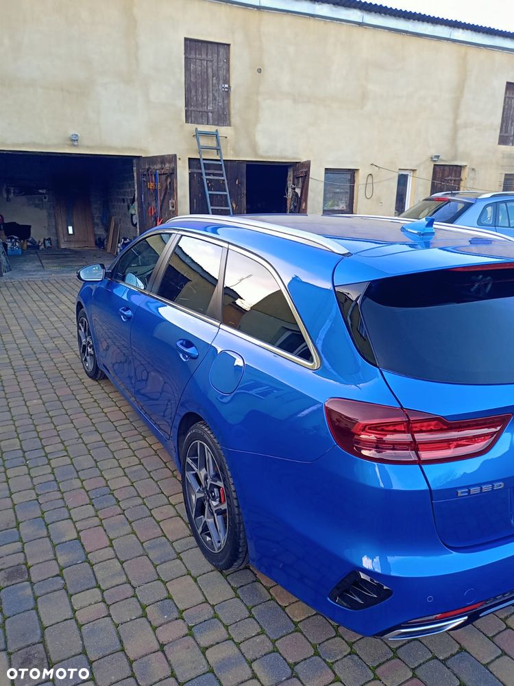 Kia Ceed 1.6 CRDi SCR GT-Line DCT - 4