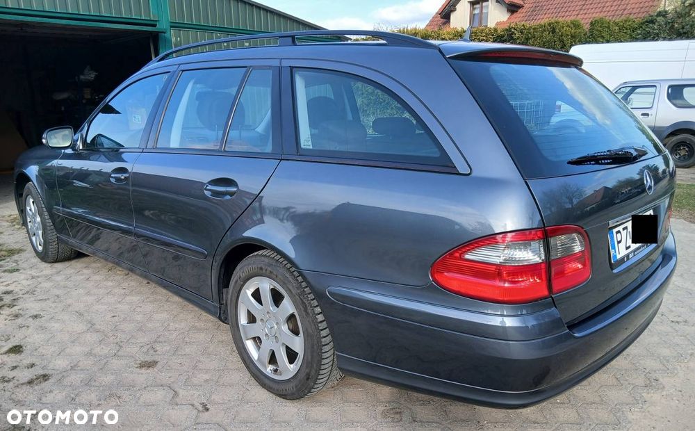 Mercedes-Benz Klasa E 200 Kompressor Automatik Classic - 16