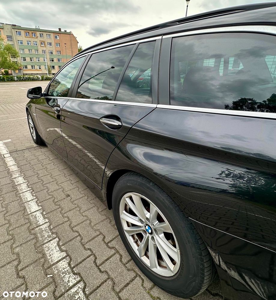 BMW Seria 5 530d xDrive - 18