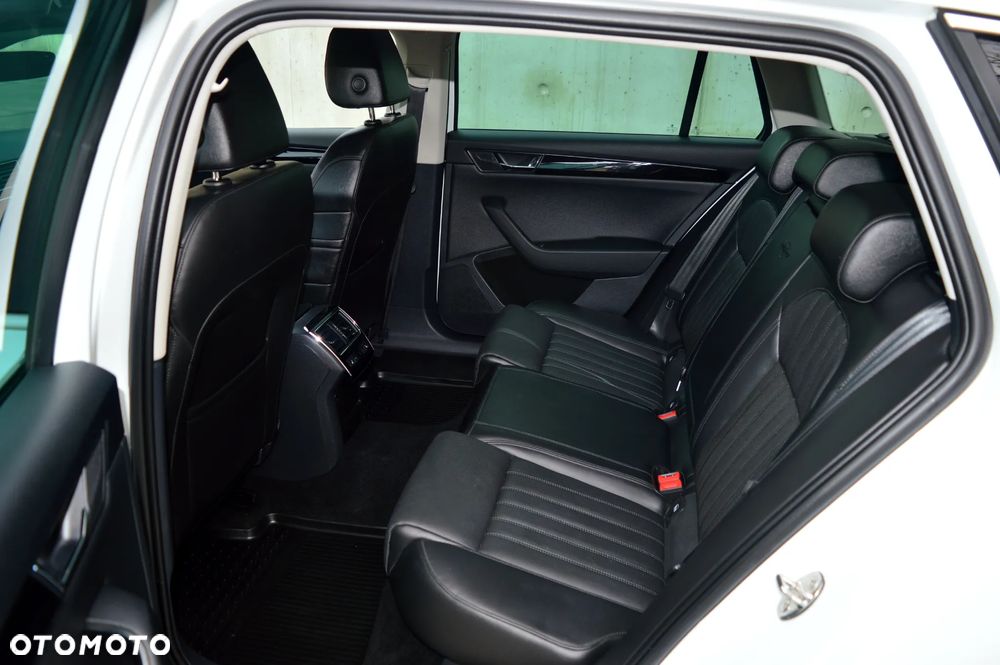 Skoda Superb 2.0 TDI 4x4 DSG L&K - 11