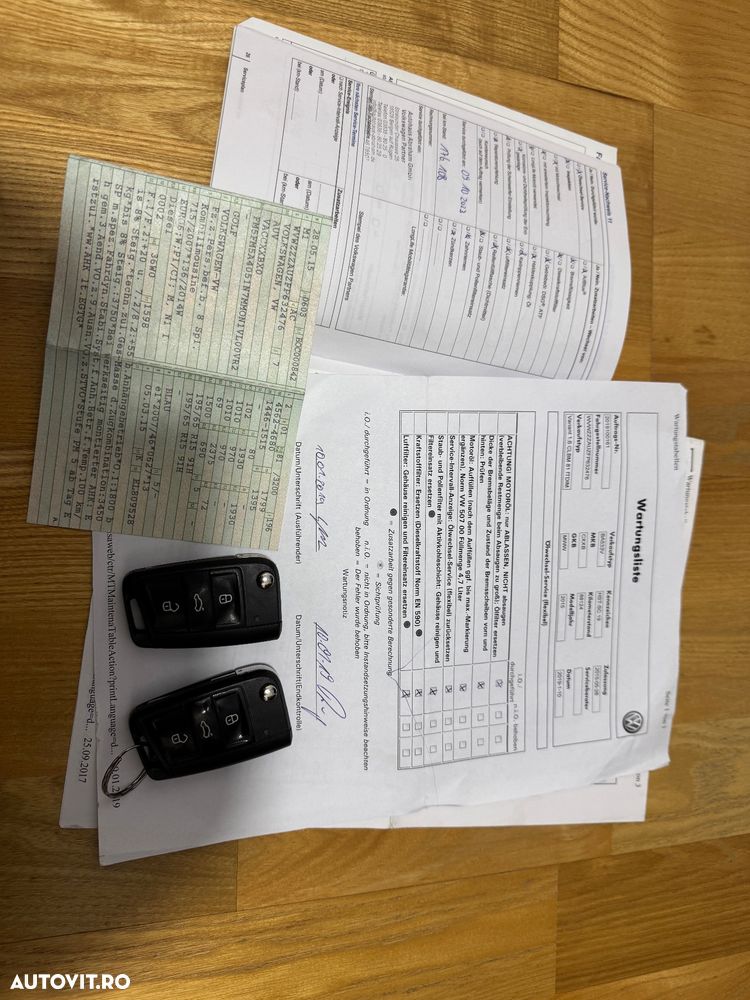 Volkswagen Golf Variant 1.6 TDI BlueMotion Technology Lounge - 20