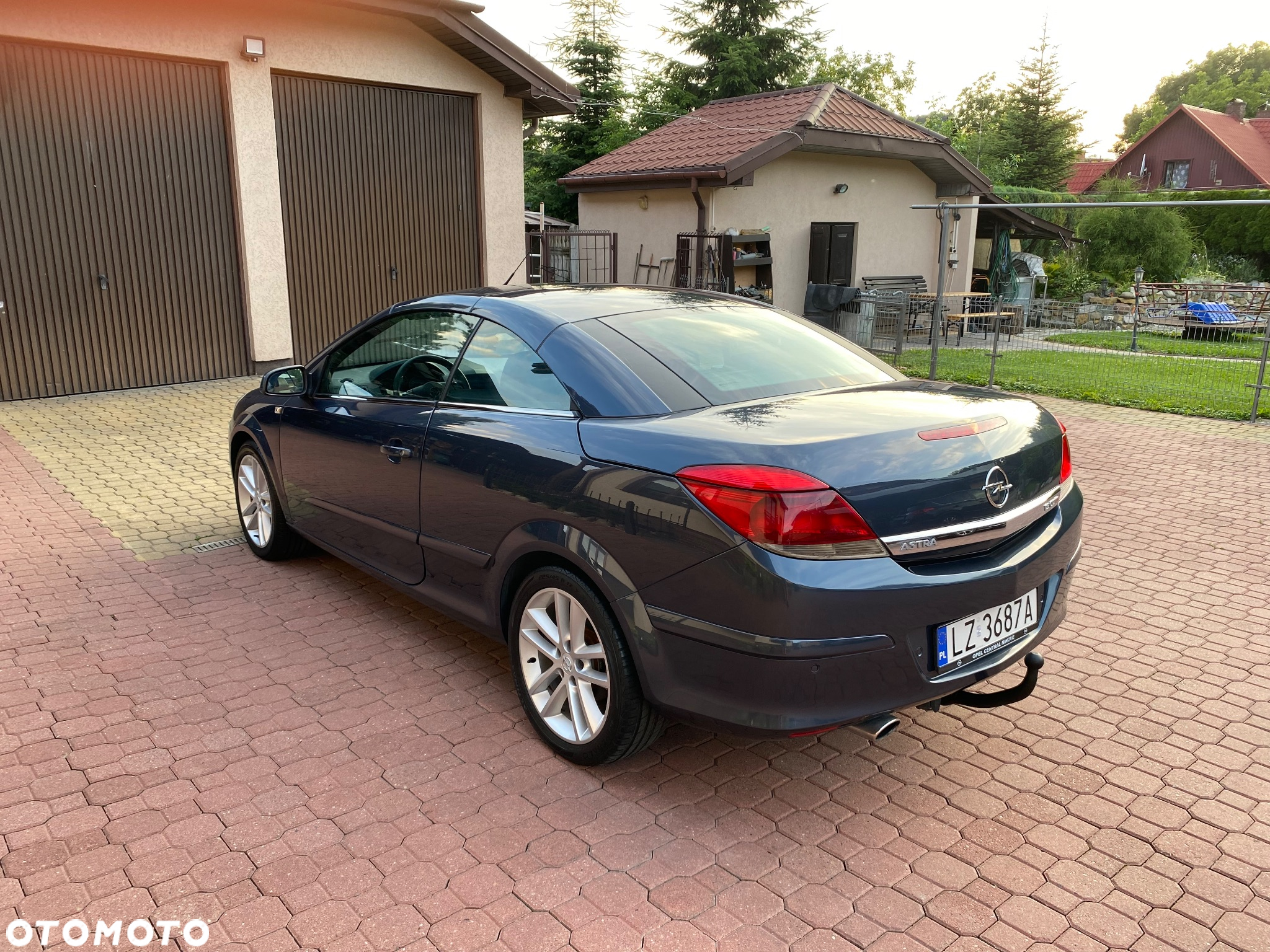 Opel Astra III GTC 1.9 CDTI Cosmo - 20