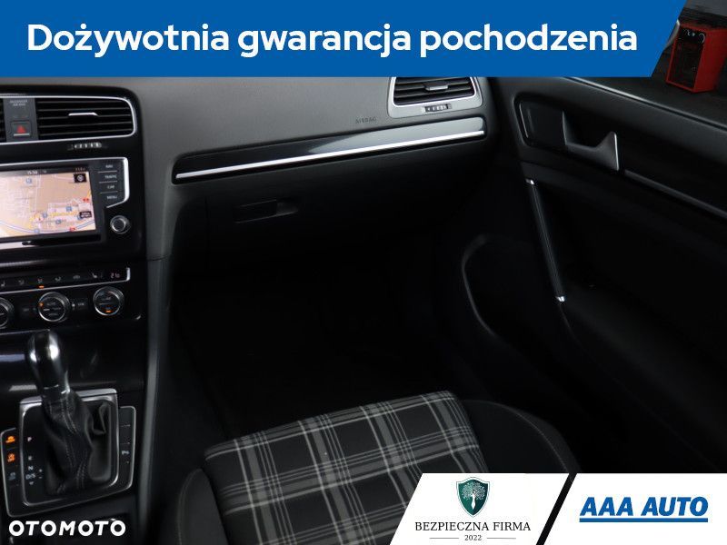 Volkswagen Golf Variant - 10