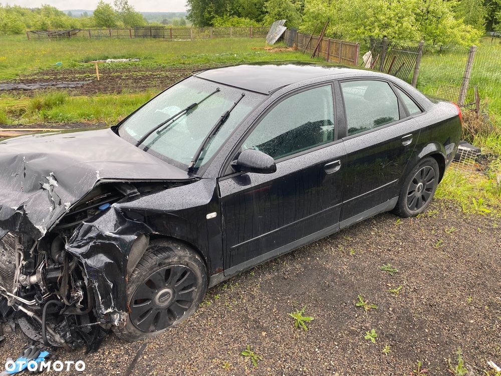 Audi A4 Limousine - 5