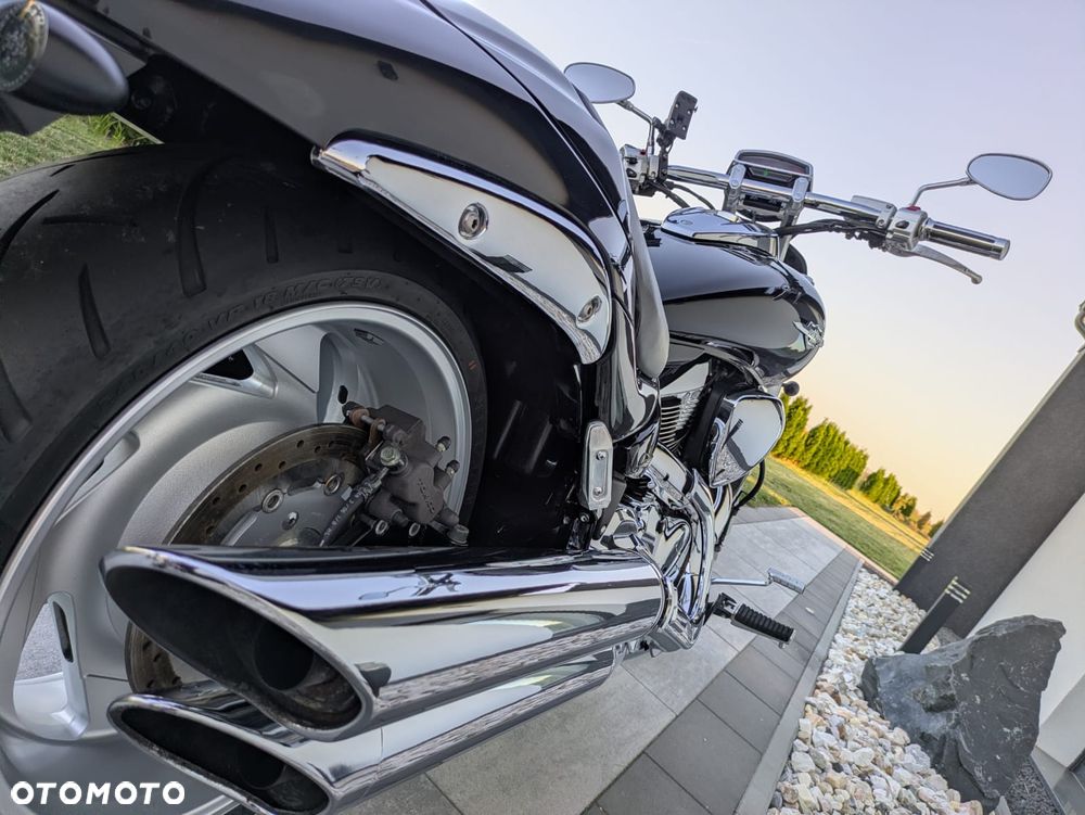 Suzuki Boulevard - 10