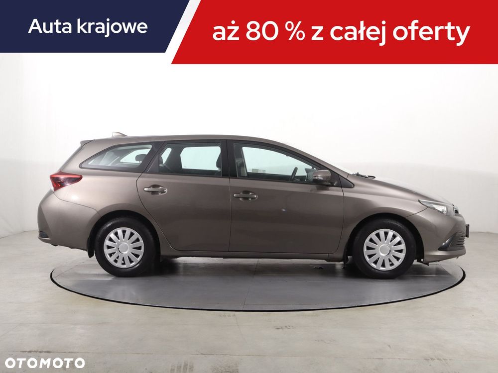 Toyota Auris - 8