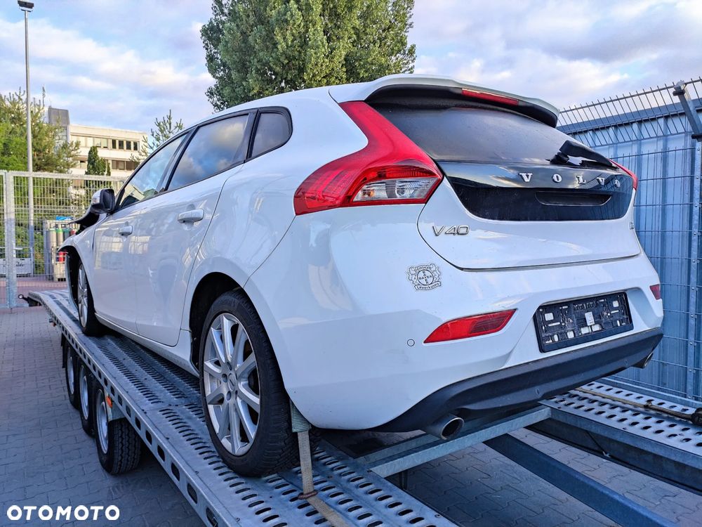 Volvo V40 D3 Kinetic - 15