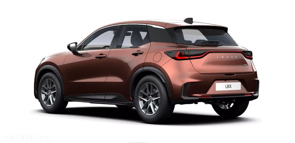 Lexus LBX - 2