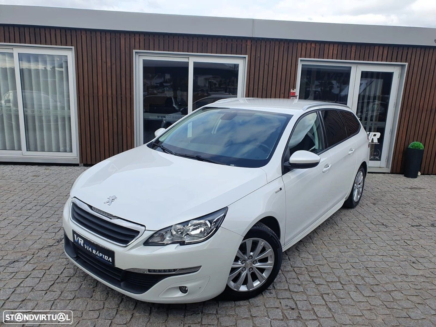 Peugeot 308 SW 1.6 BlueHDi Style - 23