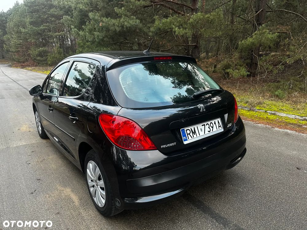 Peugeot 207 1.4 16V Presence - 5