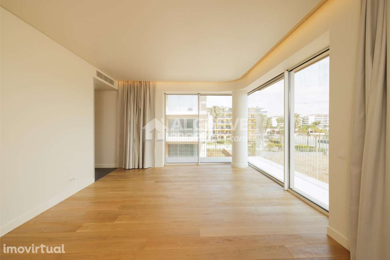 Paraíso à Beira-Mar – Apartamentos Elegantes T3 no Empreendimento Mais - Grande imagem: 2/27