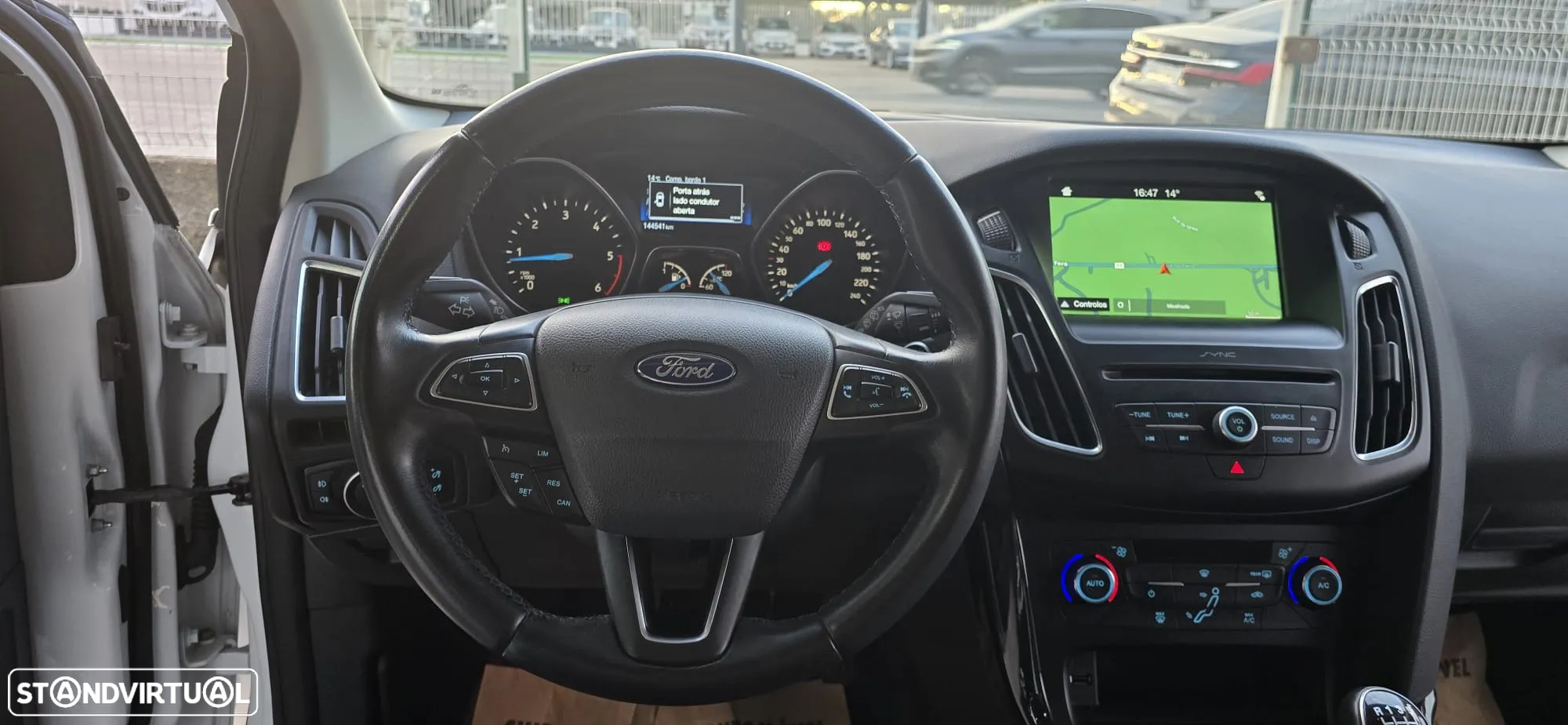 Ford Focus SW 1.5 TDCi Titanium - 15