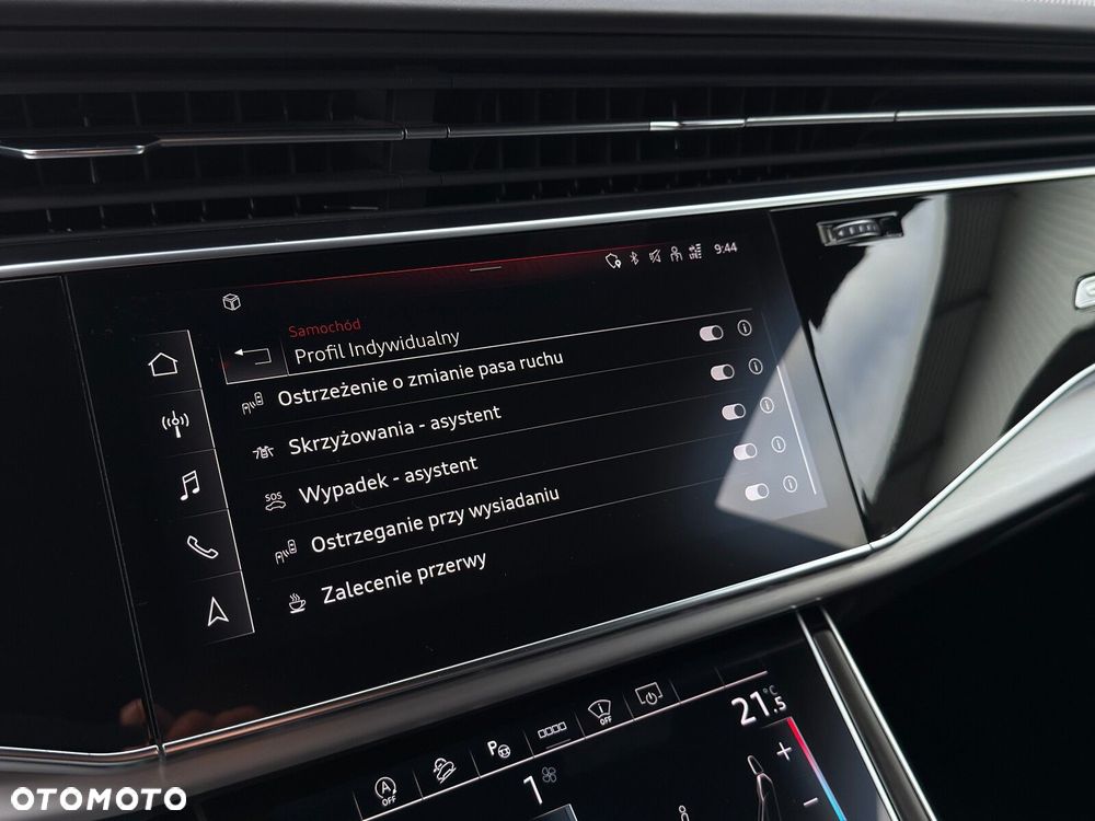Audi Q8 - 40