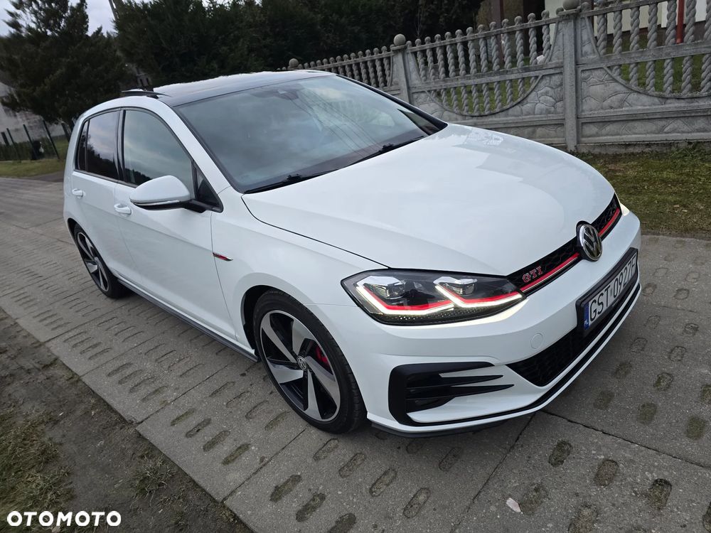 Volkswagen Golf GTI (BlueMotion Technology) Performance - 6