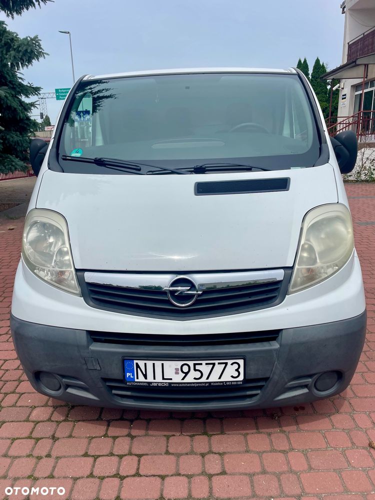 Opel Vivaro - 8
