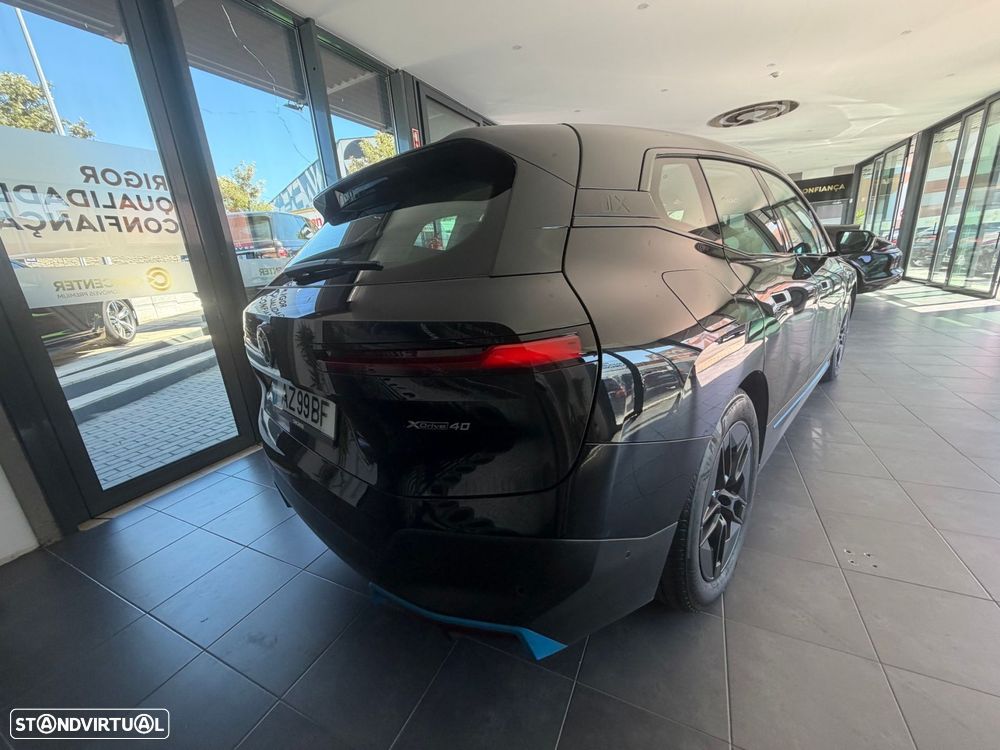 BMW iX xDrive 40 Pack Desportivo - 18