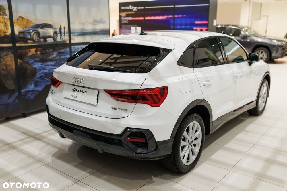 Audi Q3 - 18