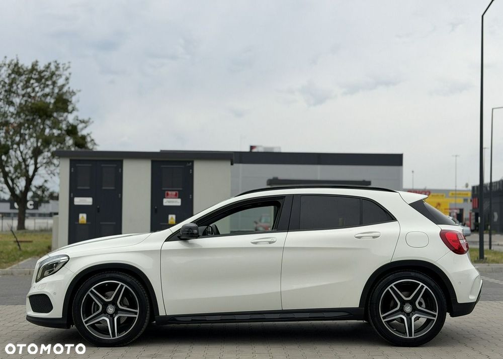 Mercedes-Benz GLA 220 CDI 7G-DCT AMG Line - 8