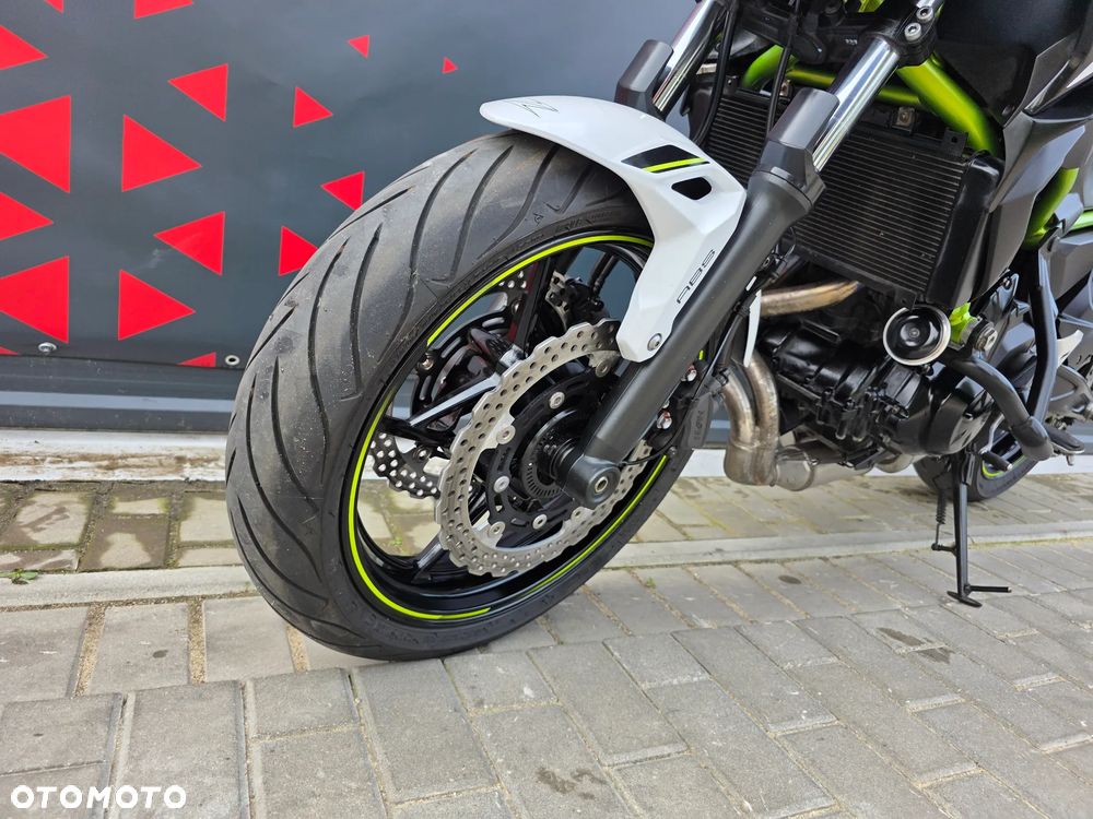 Kawasaki Z 650 - 12