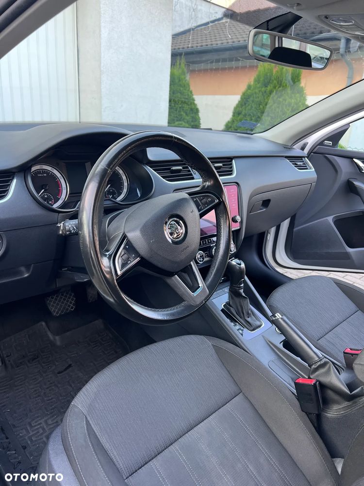 Skoda Octavia 1.4 TSI Ambition DSG - 6