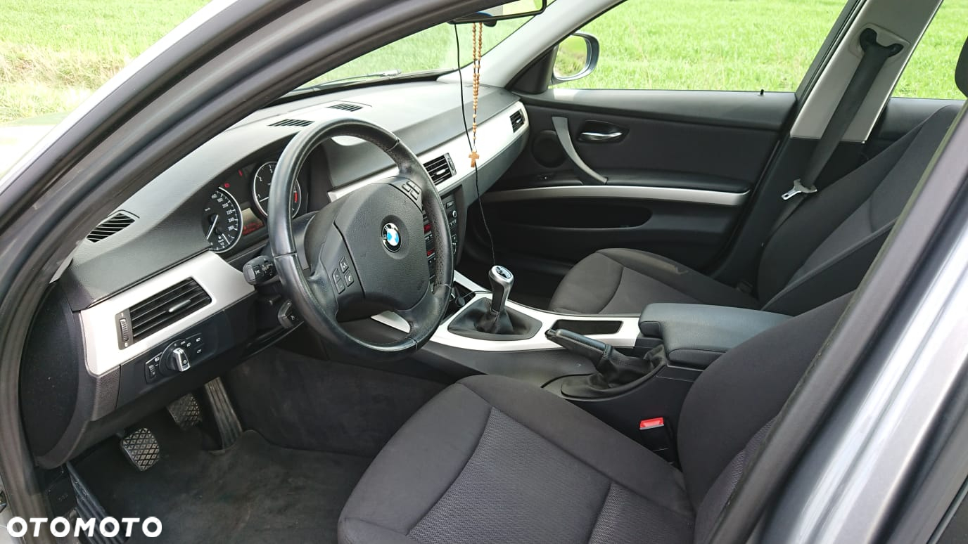 BMW Seria 3 320d - 7