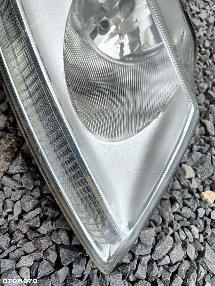 VW PHAETON LAMPA PRZEDNIA XENON PRAWA UCHWYTY OK - 2