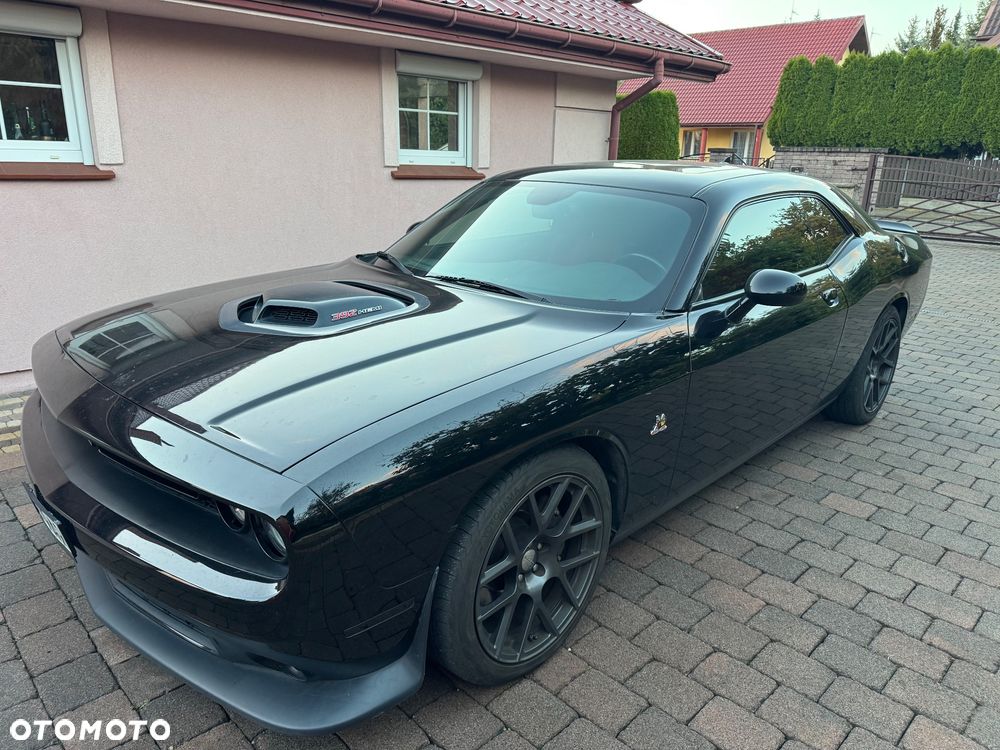 Dodge Challenger - 7