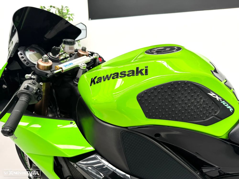 Kawasaki Ninja ZX-10R - 8
