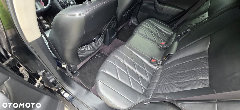 Infiniti FX - 10