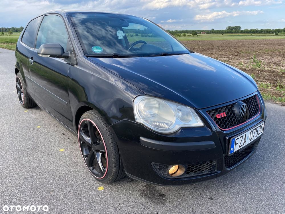 Volkswagen Polo - 2