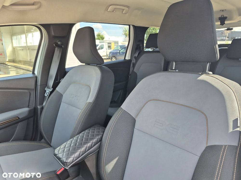 Dacia Jogger 1.6 Full Hybrid 140 Extreme MMT - 11