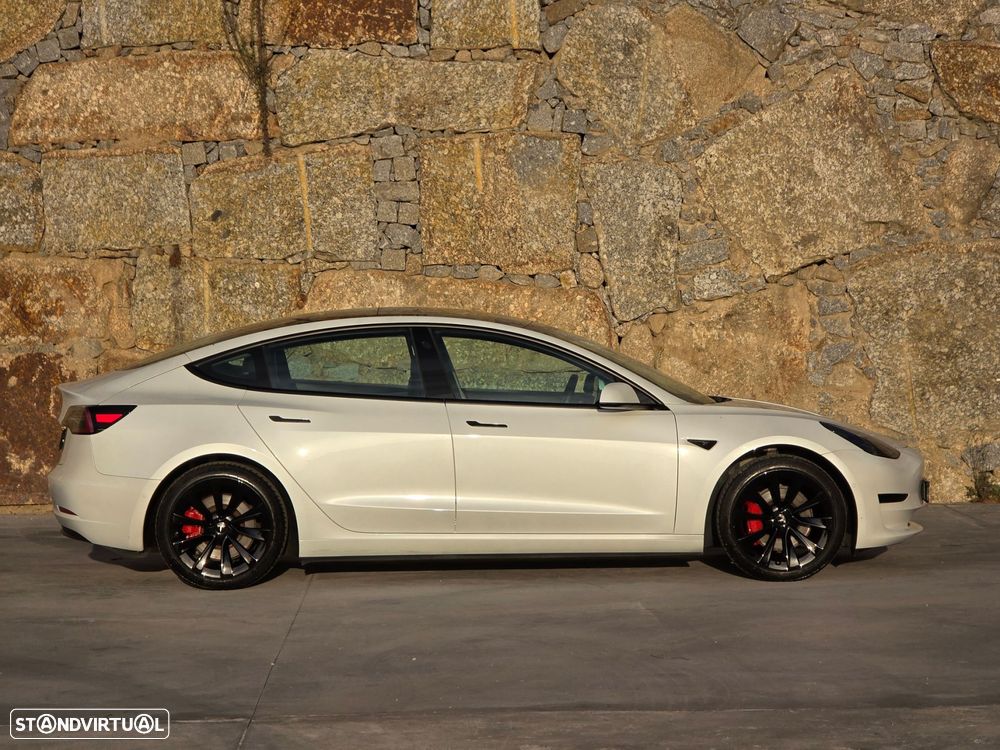 Tesla Model 3 - 28