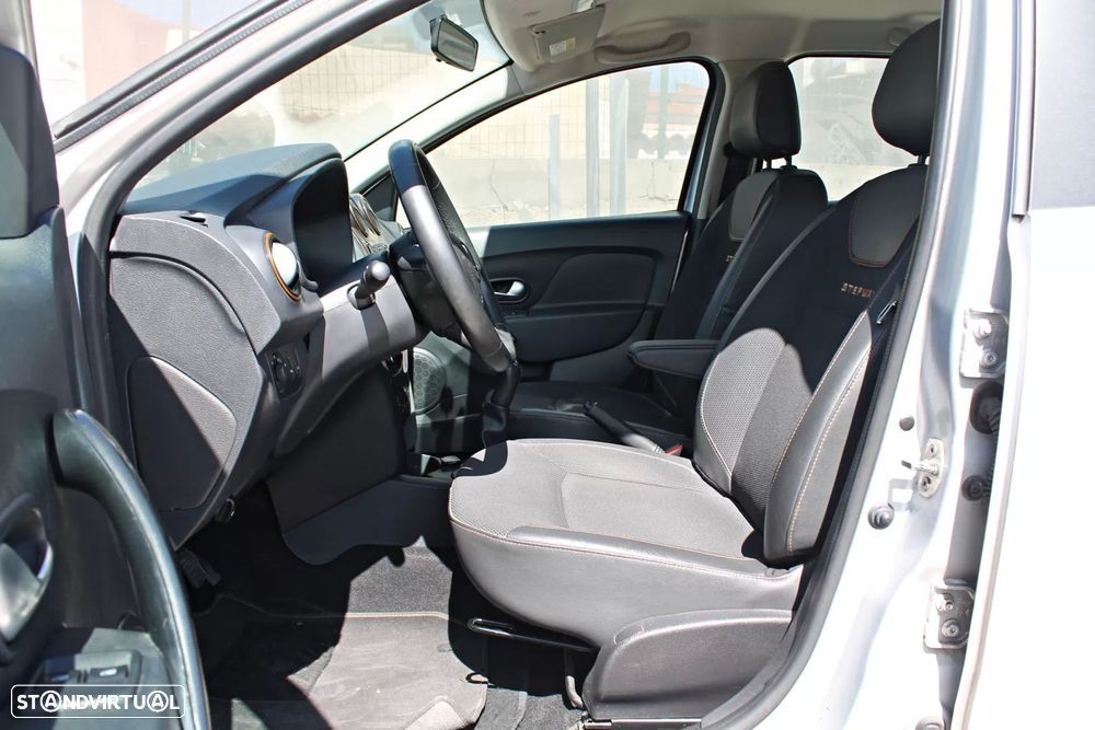 Dacia Sandero 0.9 TCe Stepway - 10