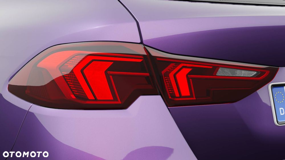 BMW Seria 1 120 mHEV - 9