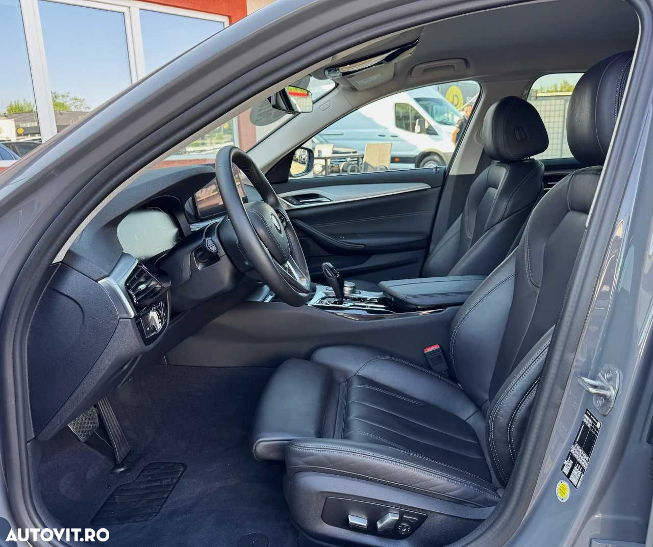 BMW Seria 5 520d AT MHEV - 14