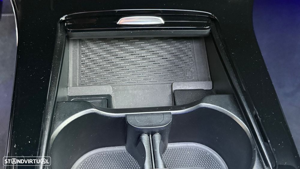 Mercedes-Benz A 250 e AMG Line - 51