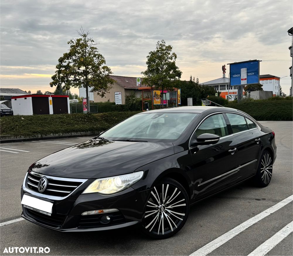 Volkswagen Passat - 1